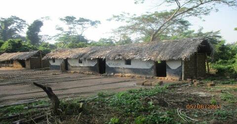 Photo d'une école dans le village Zimba